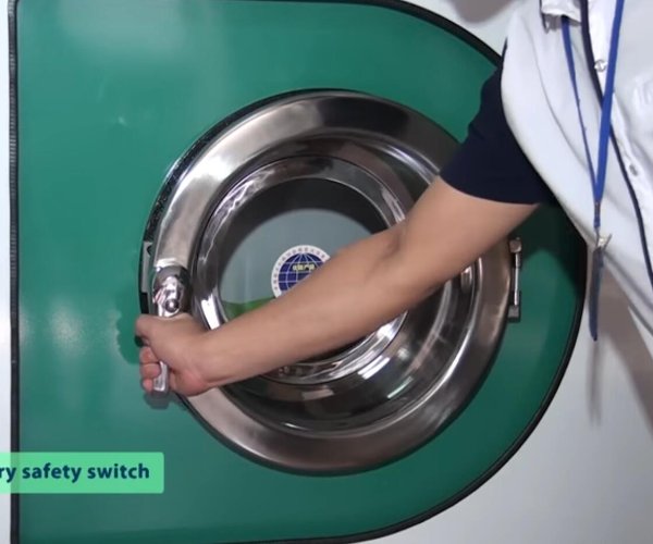 A super fast laundry experiment by Goldchilly Industrial Washing Machine